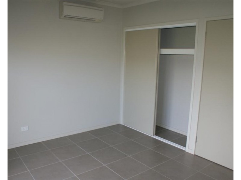 2/34 Mariner Drive, South Mission QLD 4852