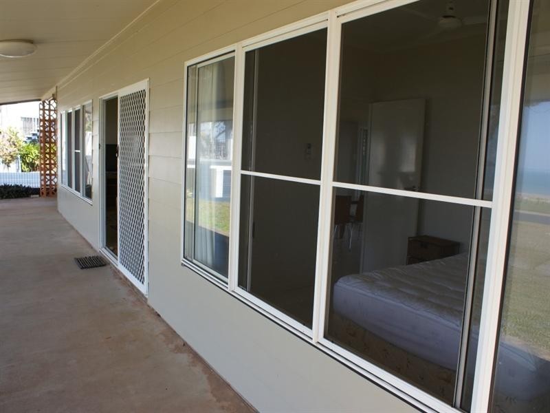 110 Kennedy Esplanade, South Mission QLD 4852