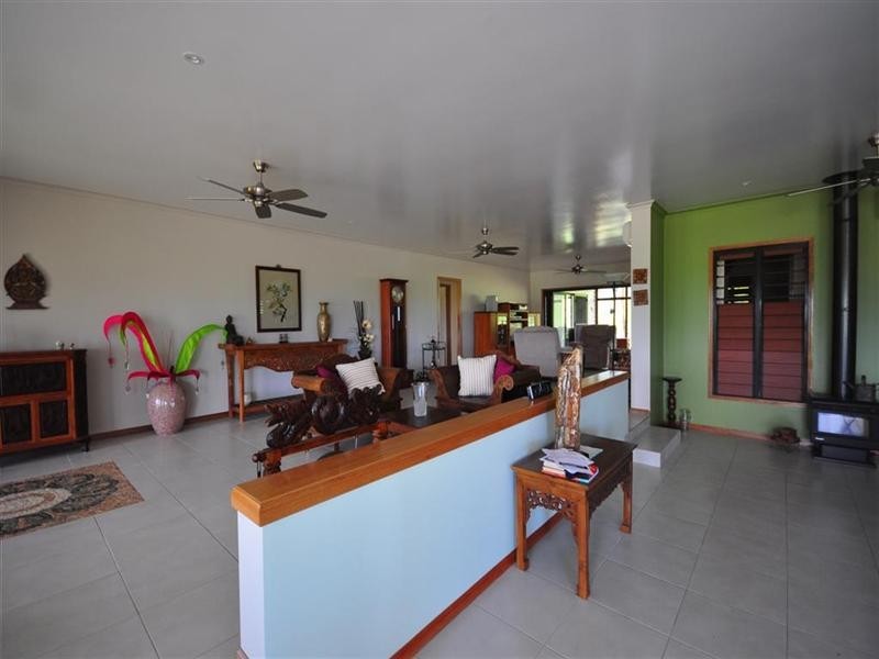 717 Old Tully Road, Mission Beach QLD 4852