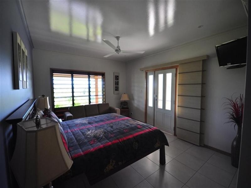 717 Old Tully Road, Mission Beach QLD 4852