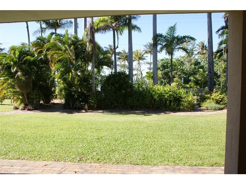 Mission Beach QLD 4852