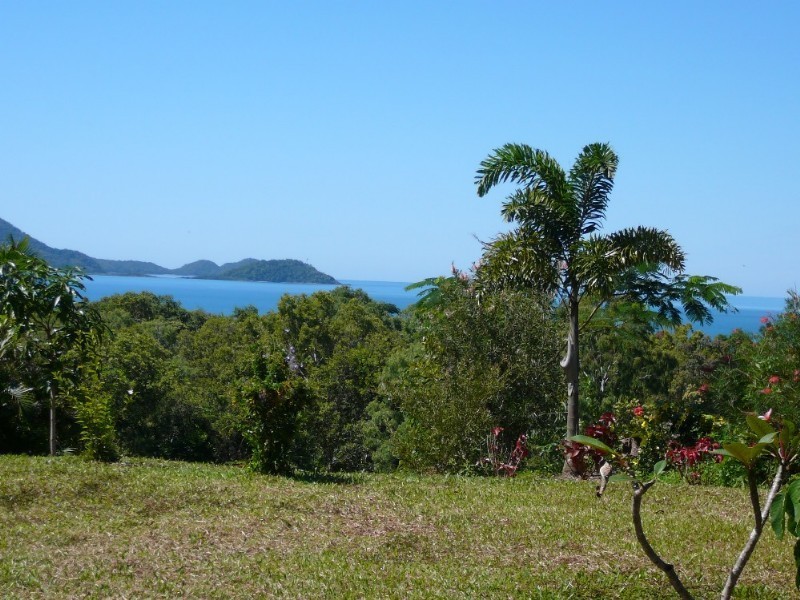 Mission Beach QLD 4852