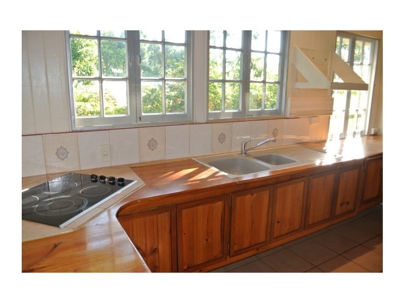 14 Admiralty Street, South Mission QLD 4852