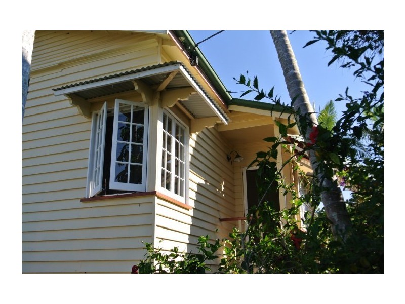 14 Admiralty Street, South Mission QLD 4852