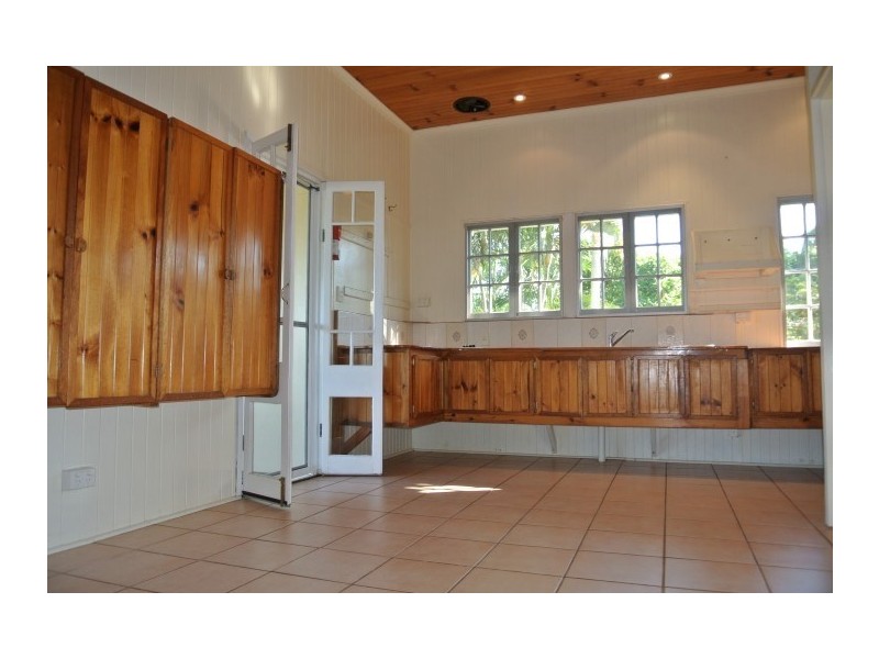 14 Admiralty Street, South Mission QLD 4852