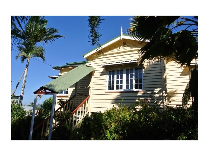 14 Admiralty Street, South Mission QLD 4852