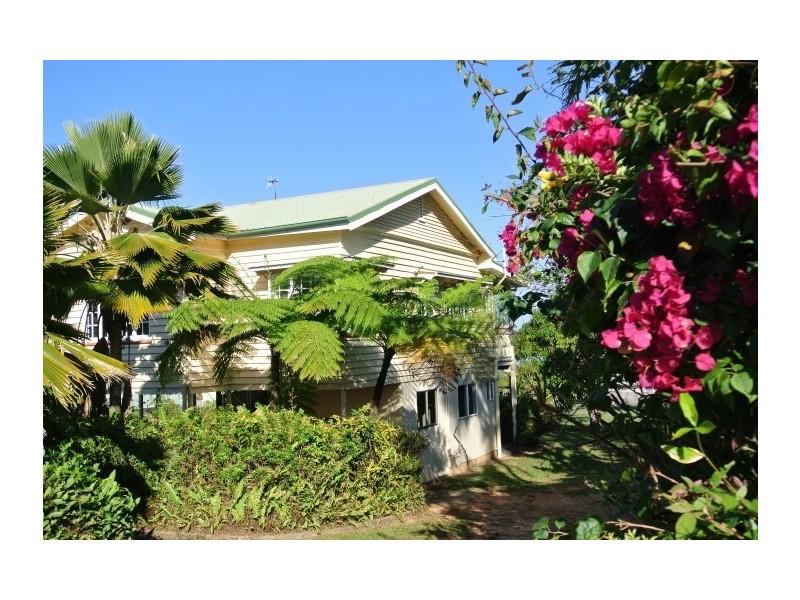 14 Admiralty Street, South Mission QLD 4852