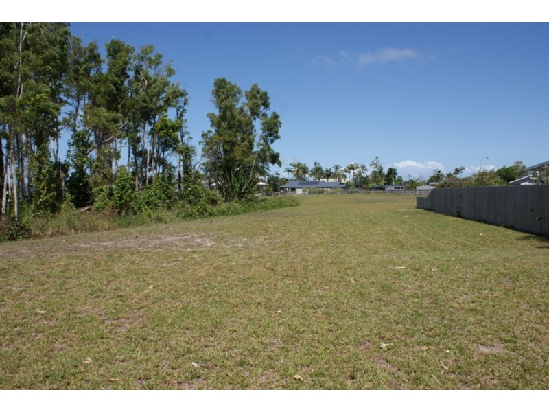 14 Shore Street, Wongaling Beach QLD 4852