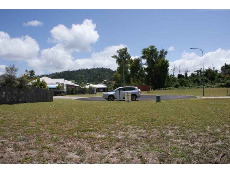 14 Shore Street, Wongaling Beach QLD 4852