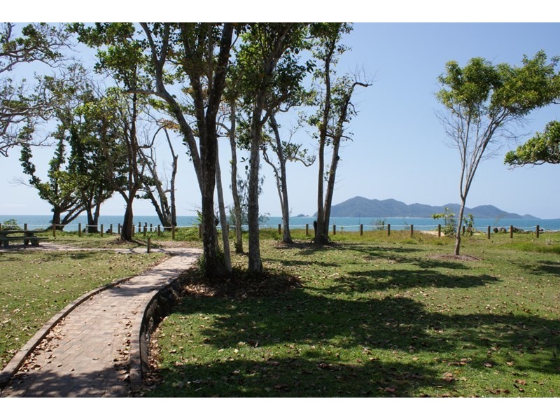 54 Sanctuary Crescent, Wongaling Beach QLD 4852