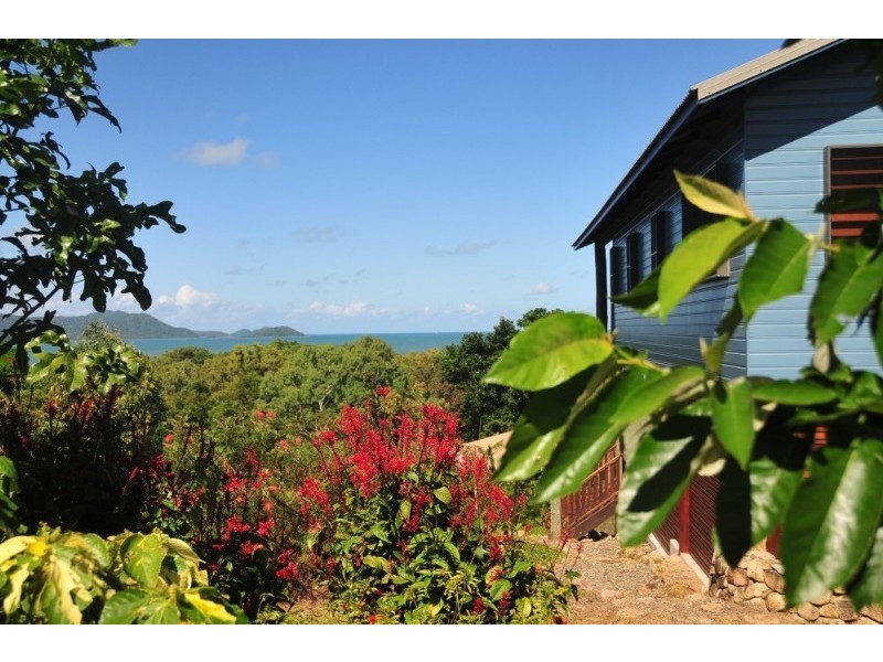 Mission Beach QLD 4852