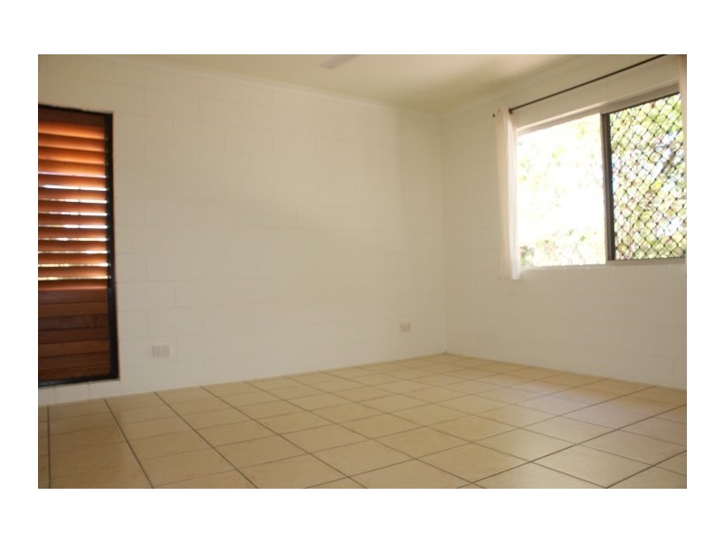 1/13 McNamara Street, Wongaling Beach QLD 4852