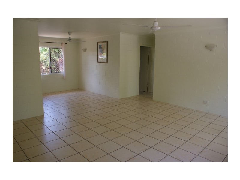 1/13 McNamara Street, Wongaling Beach QLD 4852