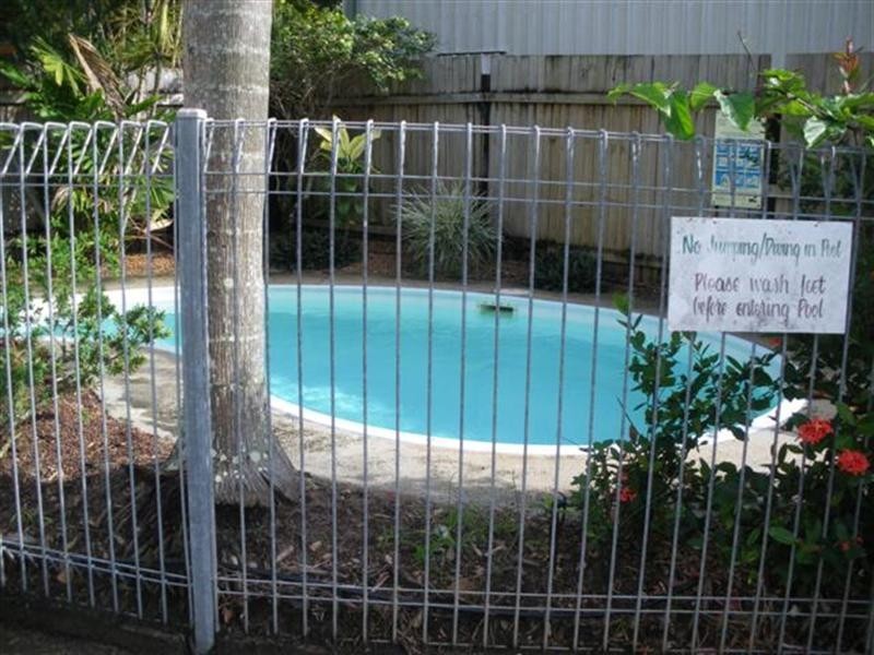 2/4 Hilliar Street, Mission Beach QLD 4852