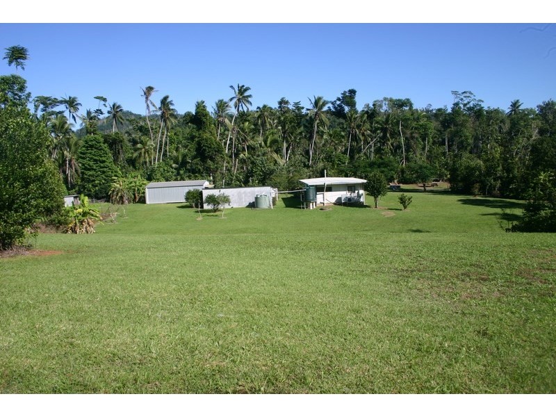 34 Garners Beach Road, Garners Beach QLD 4852