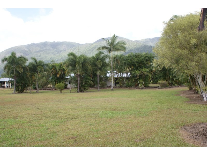 7 Dinan Close, Bulgun QLD 4854