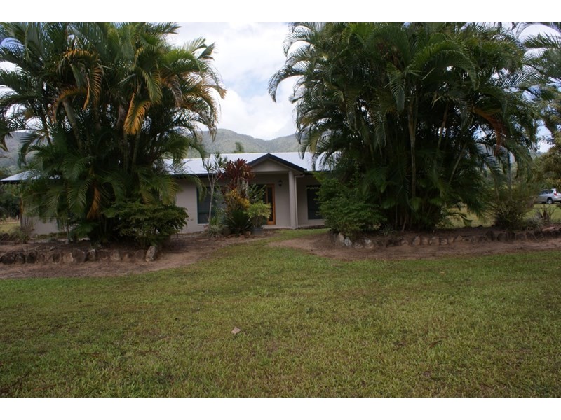 7 Dinan Close, Bulgun QLD 4854