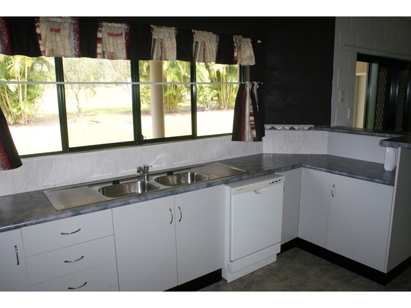 7 Dinan Close, Bulgun QLD 4854