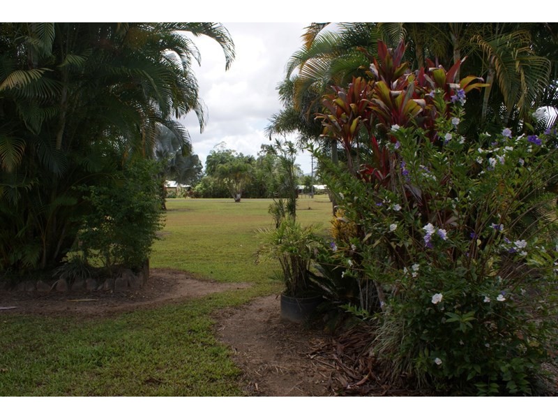 7 Dinan Close, Bulgun QLD 4854