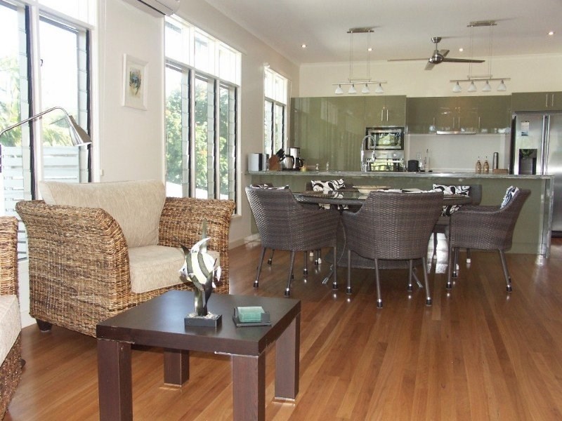 9A Banfield Parade, Mission Beach QLD 4852