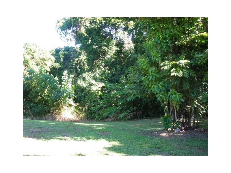 5 Plantation Drive, Bingil Bay QLD 4852