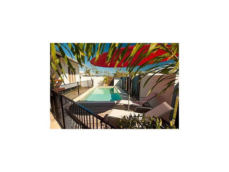 4 Southward Street, Mission Beach QLD 4852