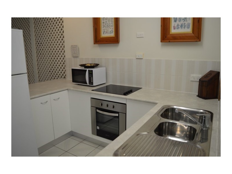 2/157 Reid Road, Wongaling Beach QLD 4852