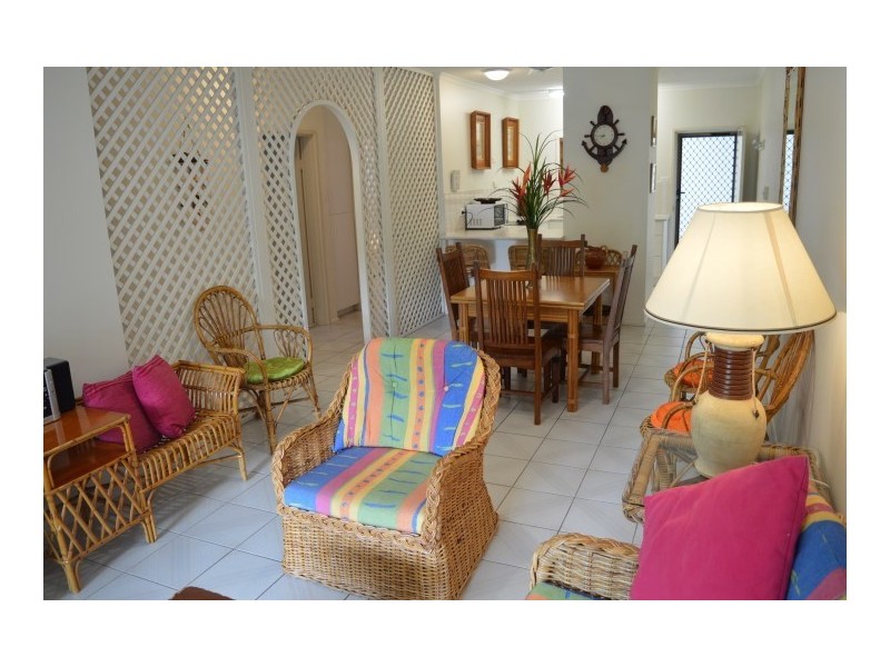 2/157 Reid Road, Wongaling Beach QLD 4852