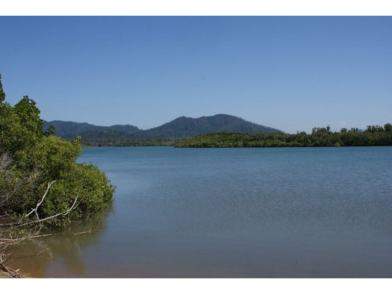Kurrimine Beach QLD 4871