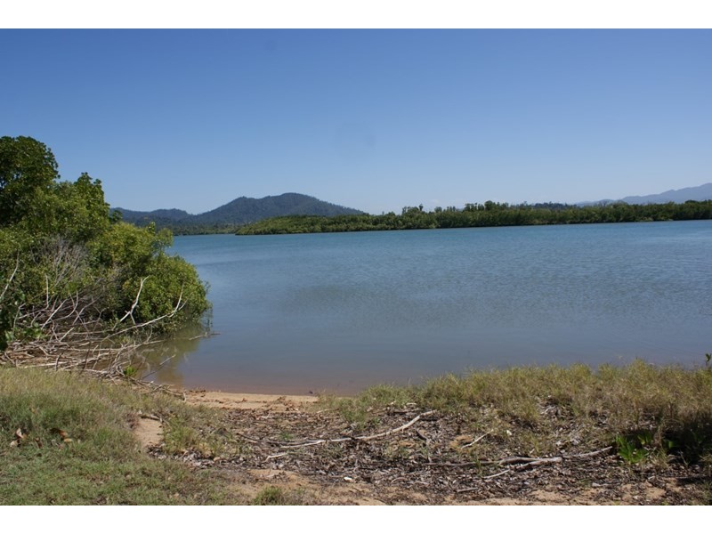 Kurrimine Beach QLD 4871