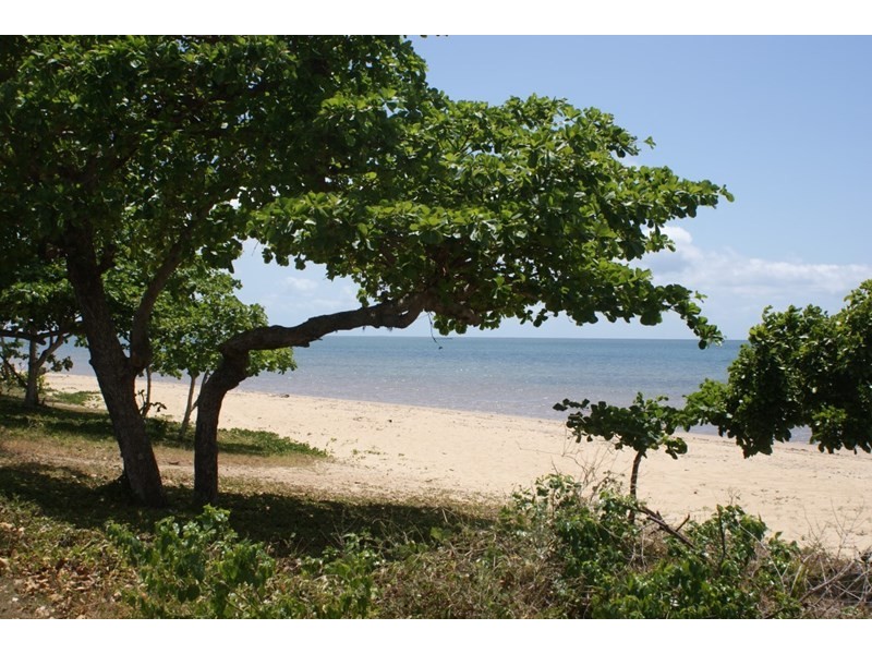 Kurrimine Beach QLD 4871