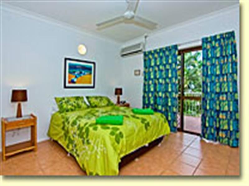 2/60 Porter Promenade, Mission Beach QLD 4852