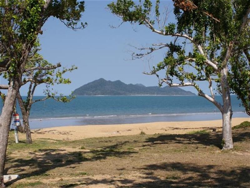 2/155 Reid Road, Wongaling Beach QLD 4852
