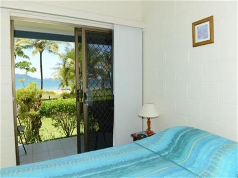 152 Kennedy Esplanade, South Mission QLD 4852