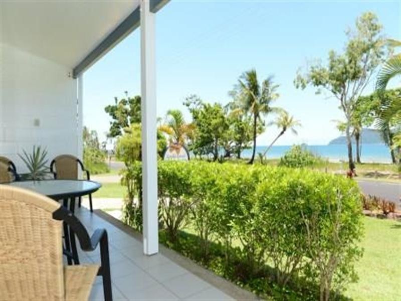 152 Kennedy Esplanade, South Mission QLD 4852