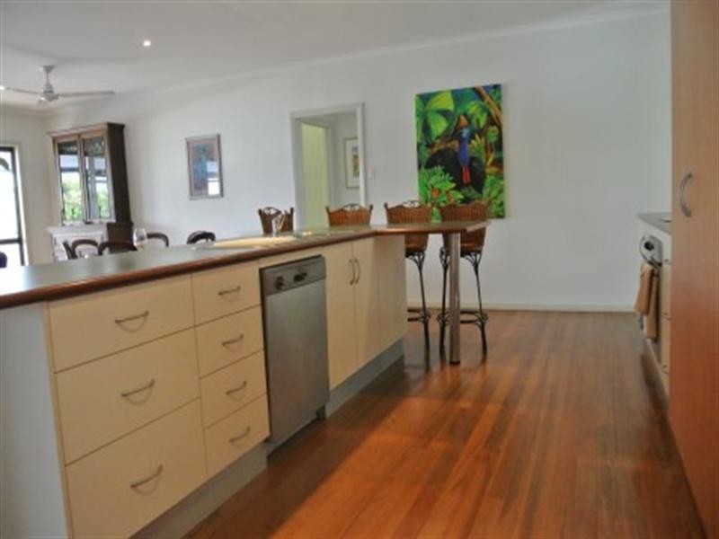 152 Kennedy Esplanade, South Mission QLD 4852