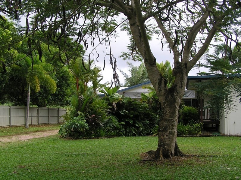 42 Bingil Bay Road, Bingil Bay QLD 4852