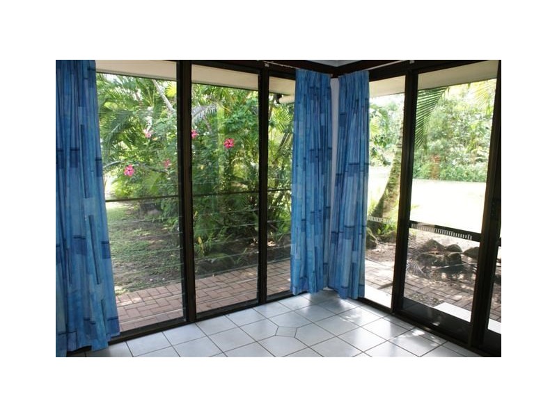 2/20 Seafarer Street, South Mission QLD 4852