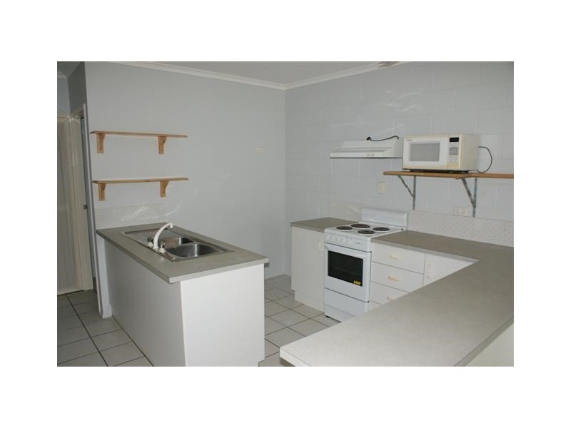 2/20 Seafarer Street, South Mission QLD 4852