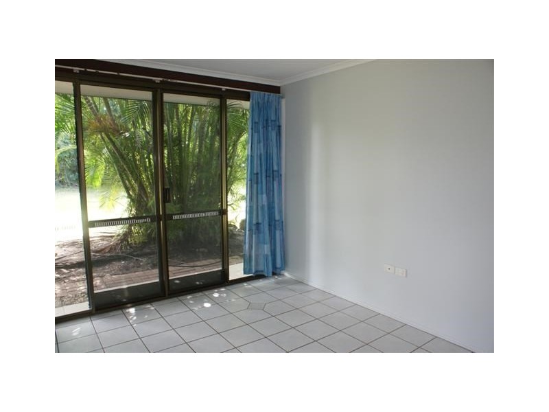 2/20 Seafarer Street, South Mission QLD 4852