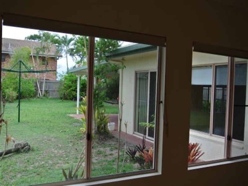 36 Holland Street, Wongaling Beach QLD 4852