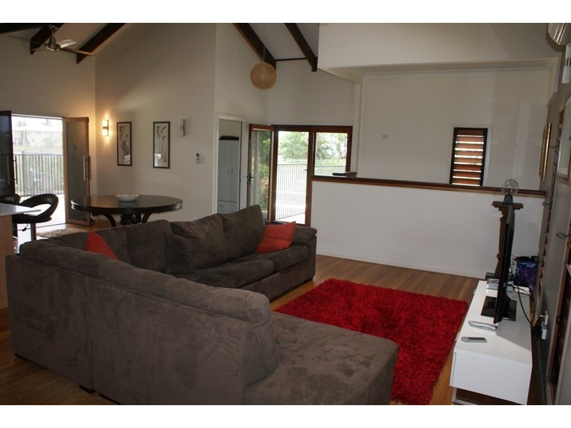 29 Luff Street, Hull Heads QLD 4854