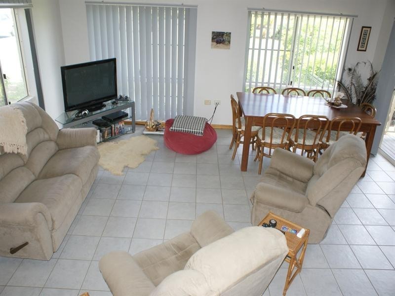 44 Seafarer Street, South Mission QLD 4852