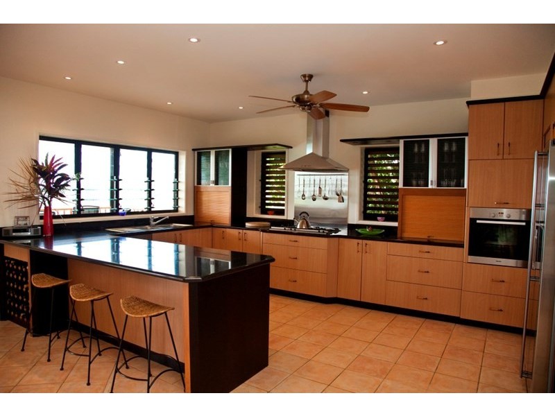 8/23 The Boulevard, South Mission QLD 4852