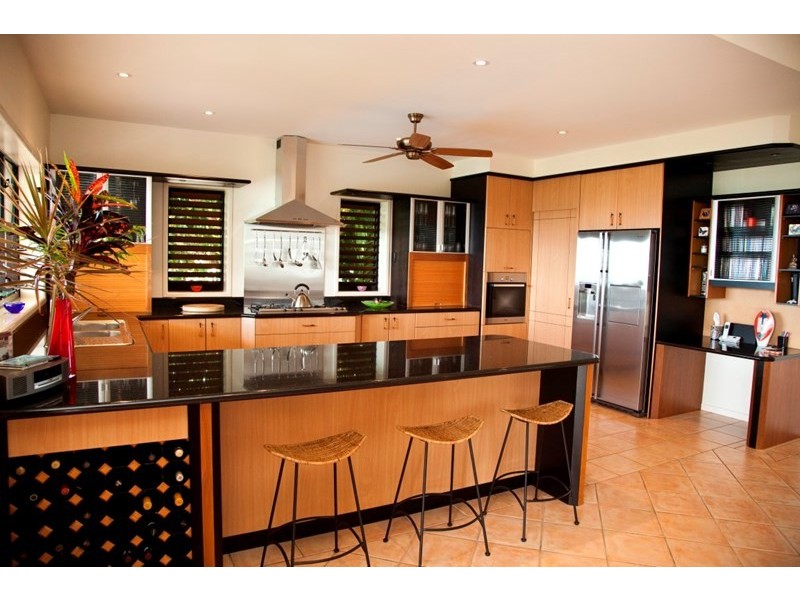 8/23 The Boulevard, South Mission QLD 4852