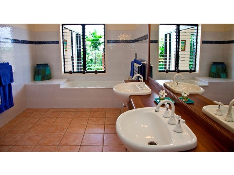 8/23 The Boulevard, South Mission QLD 4852