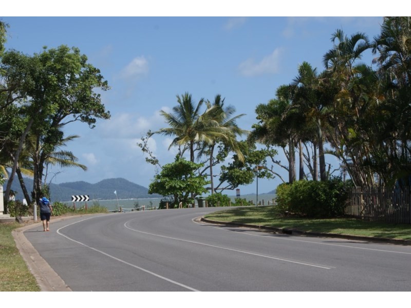 4 Wongaling Beach Road, Wongaling Beach QLD 4852