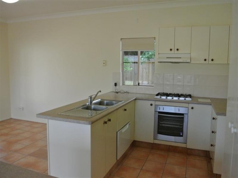 36 Holland Street, Wongaling Beach QLD 4852