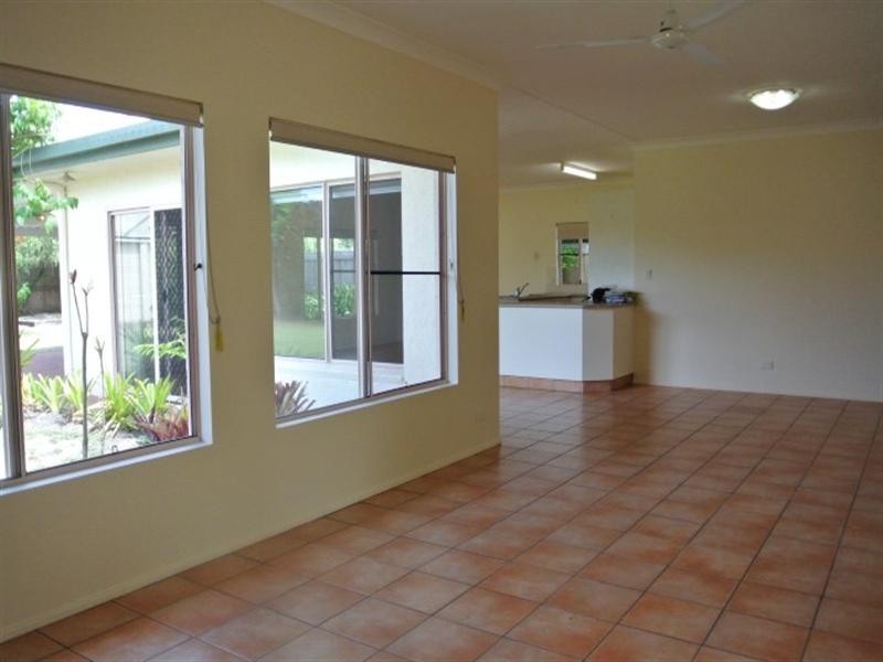 36 Holland Street, Wongaling Beach QLD 4852