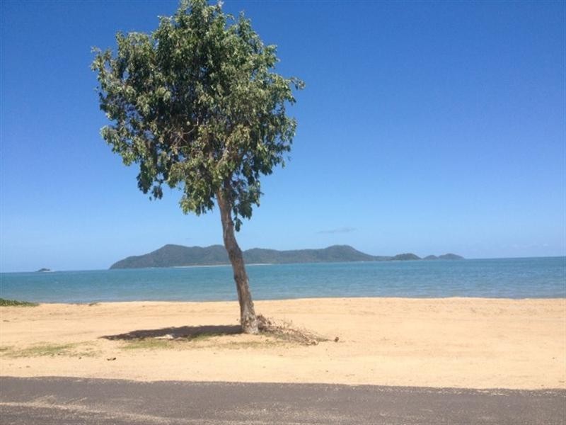 13 Leslie Lane, South Mission QLD 4852